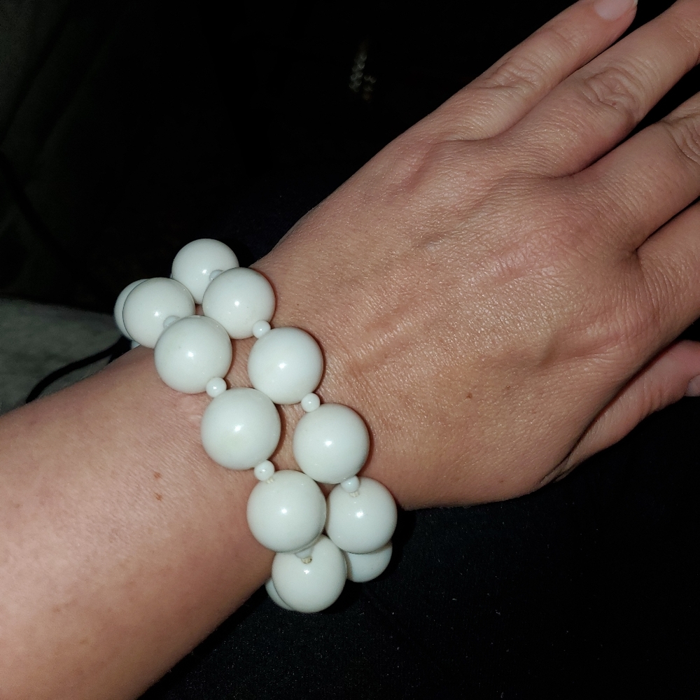 2 vintage white beaded stretch bracelets EUC